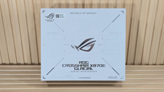 Asus ROG Crosshair X870E Glacial
