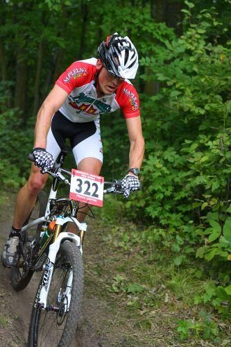 Eric Oftedahl (Maplelag/Paramont) coming out of the woods