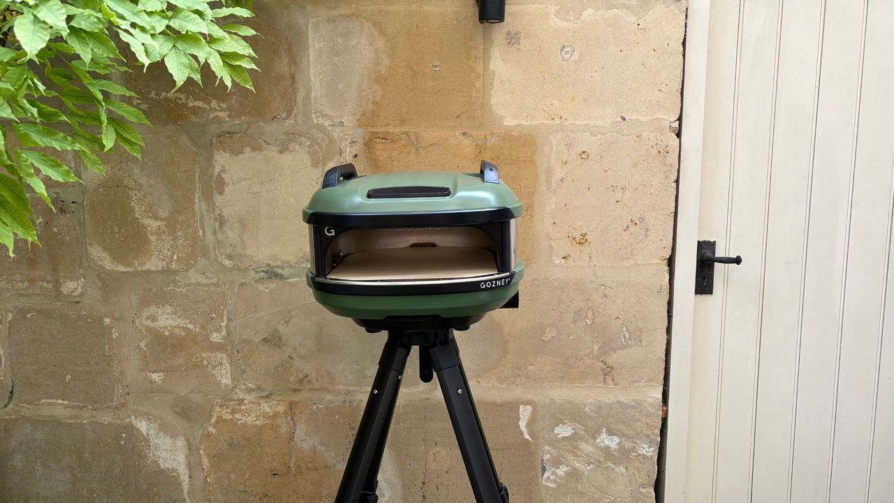 Testing the Gozney Tread Pizza Oven