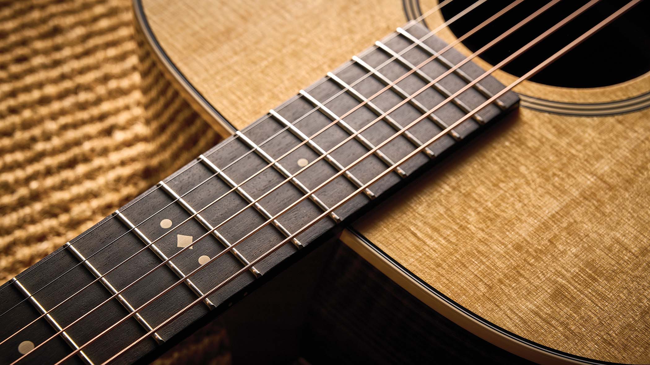 Taylor Gold Label 710e