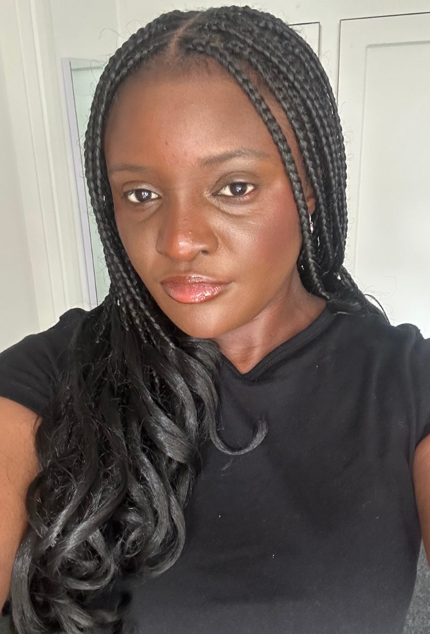 Beauty writer, Brittany Davy, testing the best lip liners for dark skin