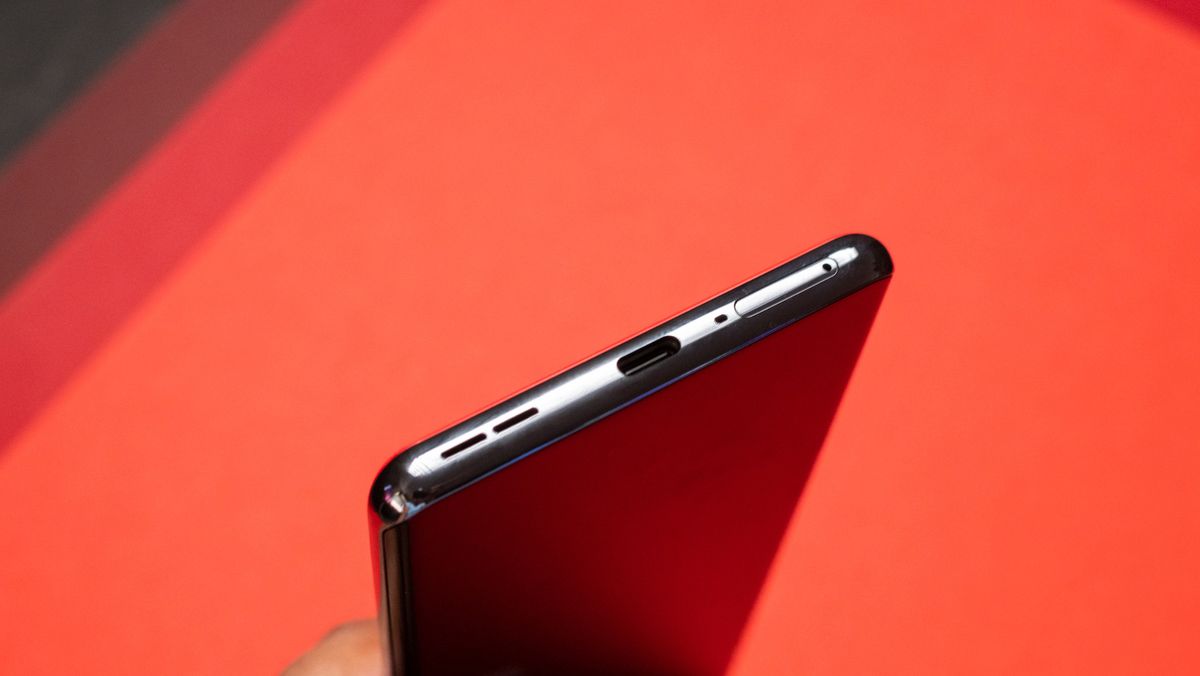 OnePlus 11R Solar Red review