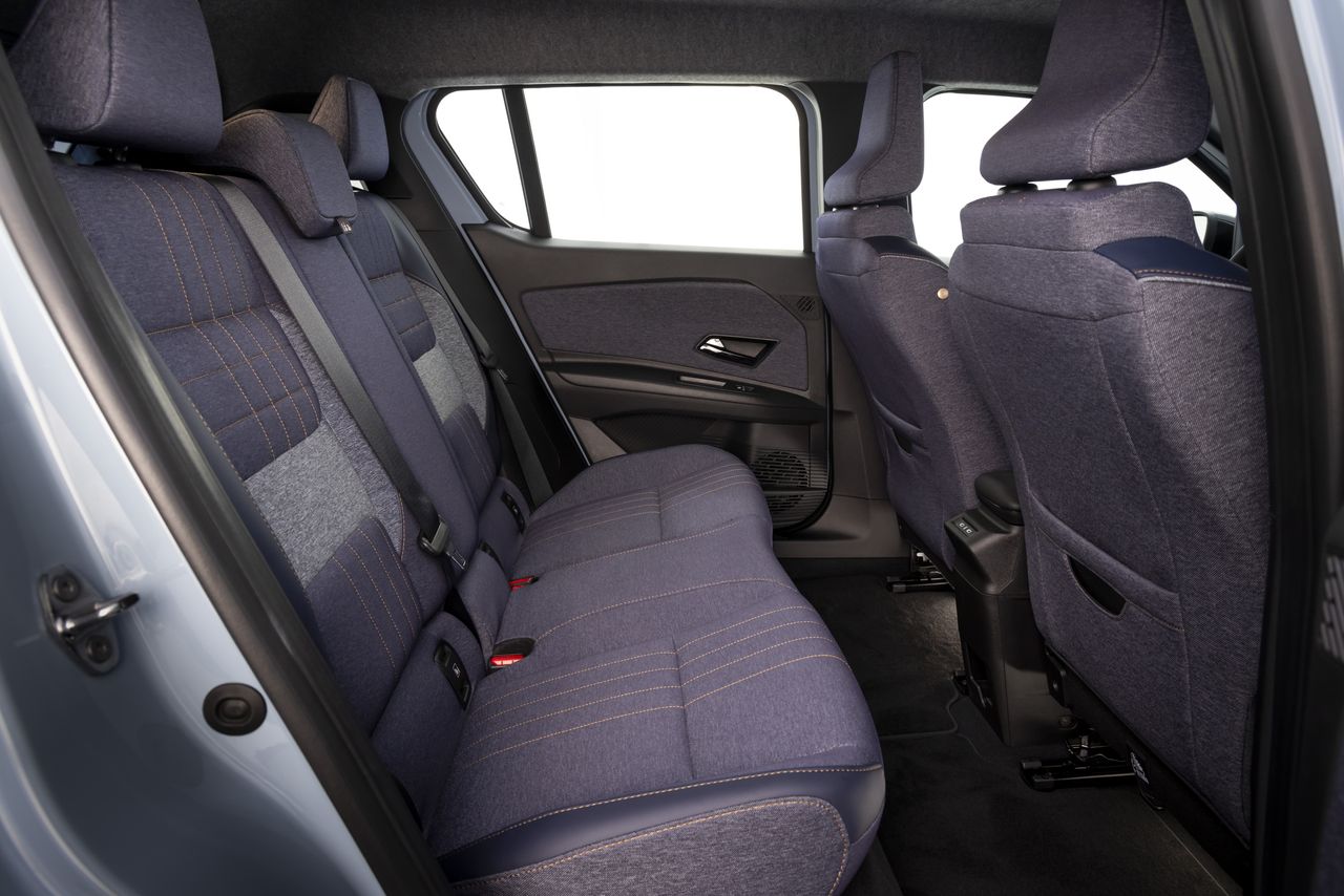 Renault 4 interior