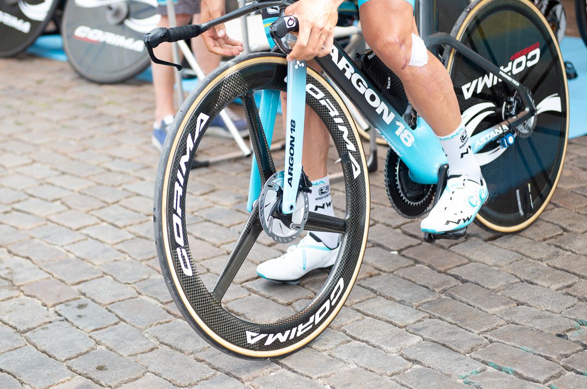 The new Argon 18 E-119 is another new TT bike equipped with disc brakes