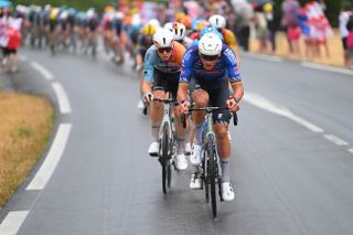 Tour de France stage 17 LIVE: Classic breakaway showdown expected on decisive day for green points jersey