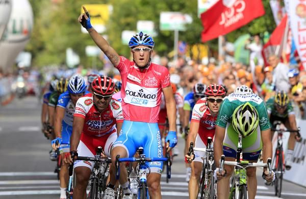 Sacha Modolo (Colnago-CSF Inox) outsprinted Viviani again