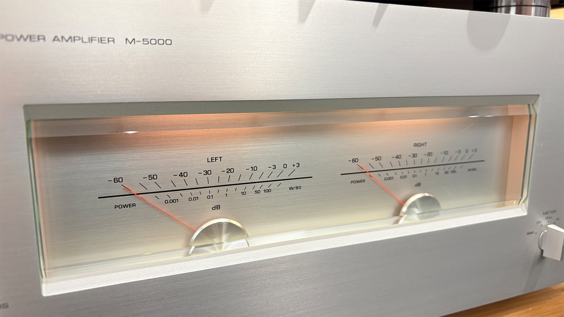 Yamaha M-5000 power amplifier focus on VU meters