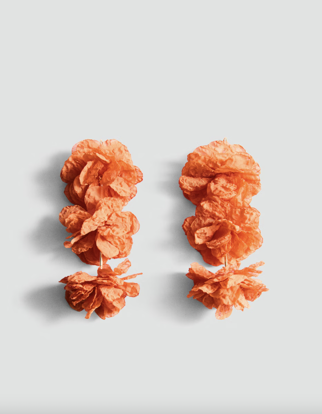 izbmUah4JGYayikoYfni5W-2560-80 محرران محبان للحيادية يجربان مجموعة Mango's Bright Summer استعدادًا للأشهر الأكثر دفئًا