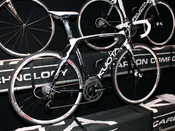 The Kharma is mostly unchanged with the exception of a BB30 bottom bracket for 2011.
