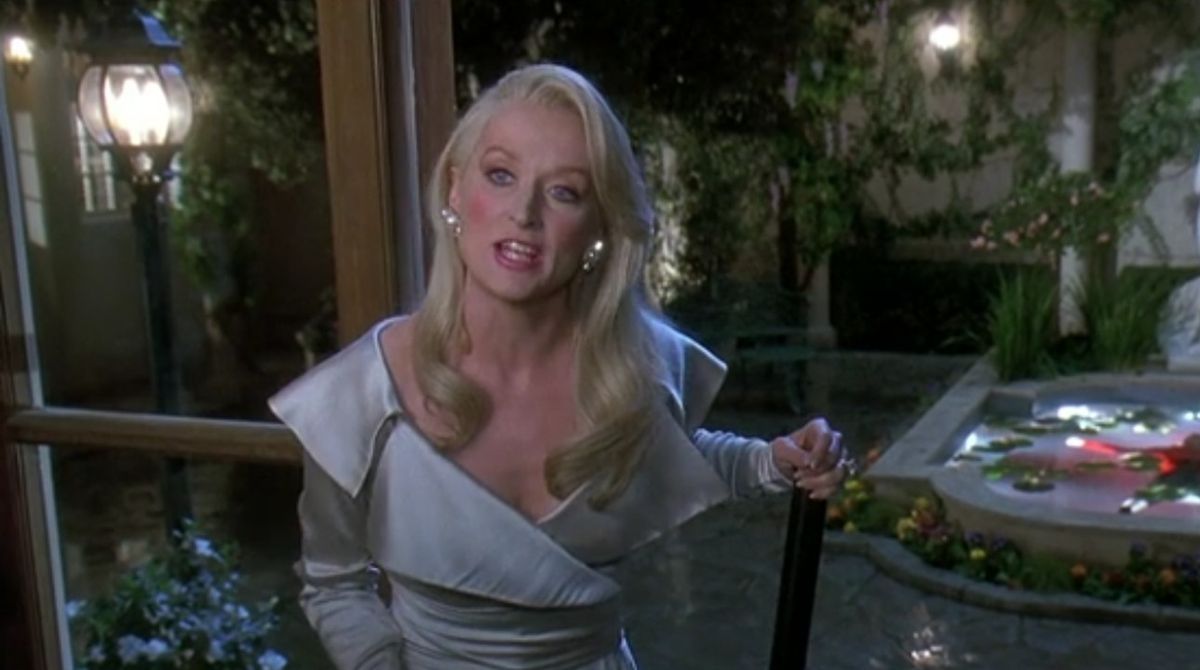 Death Becomes Her: 8 Thoughts I Had While Rewatching The '90s Dark ...