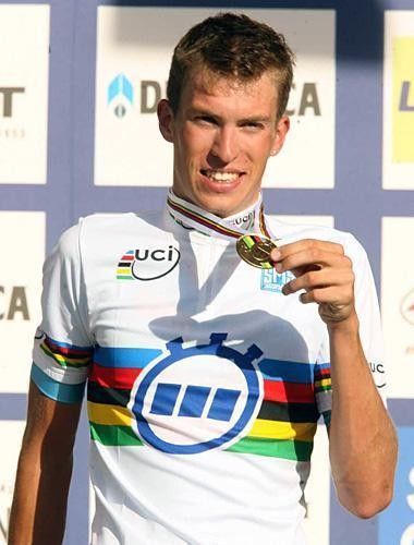 Dominique Cornu (Belgium) is proud of his gold medal