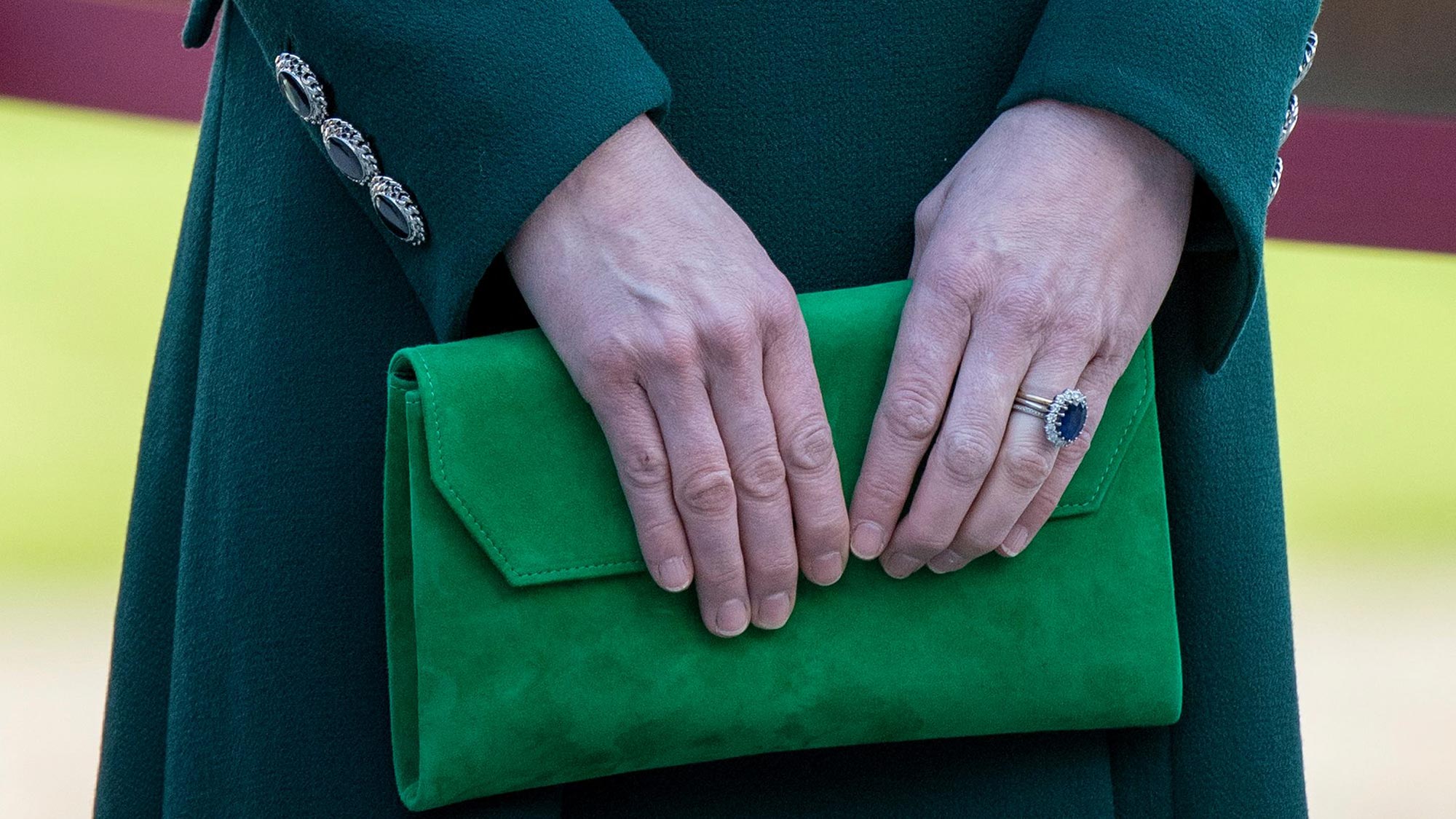 This  Purse Looks Similar to One Kate Middleton Carries