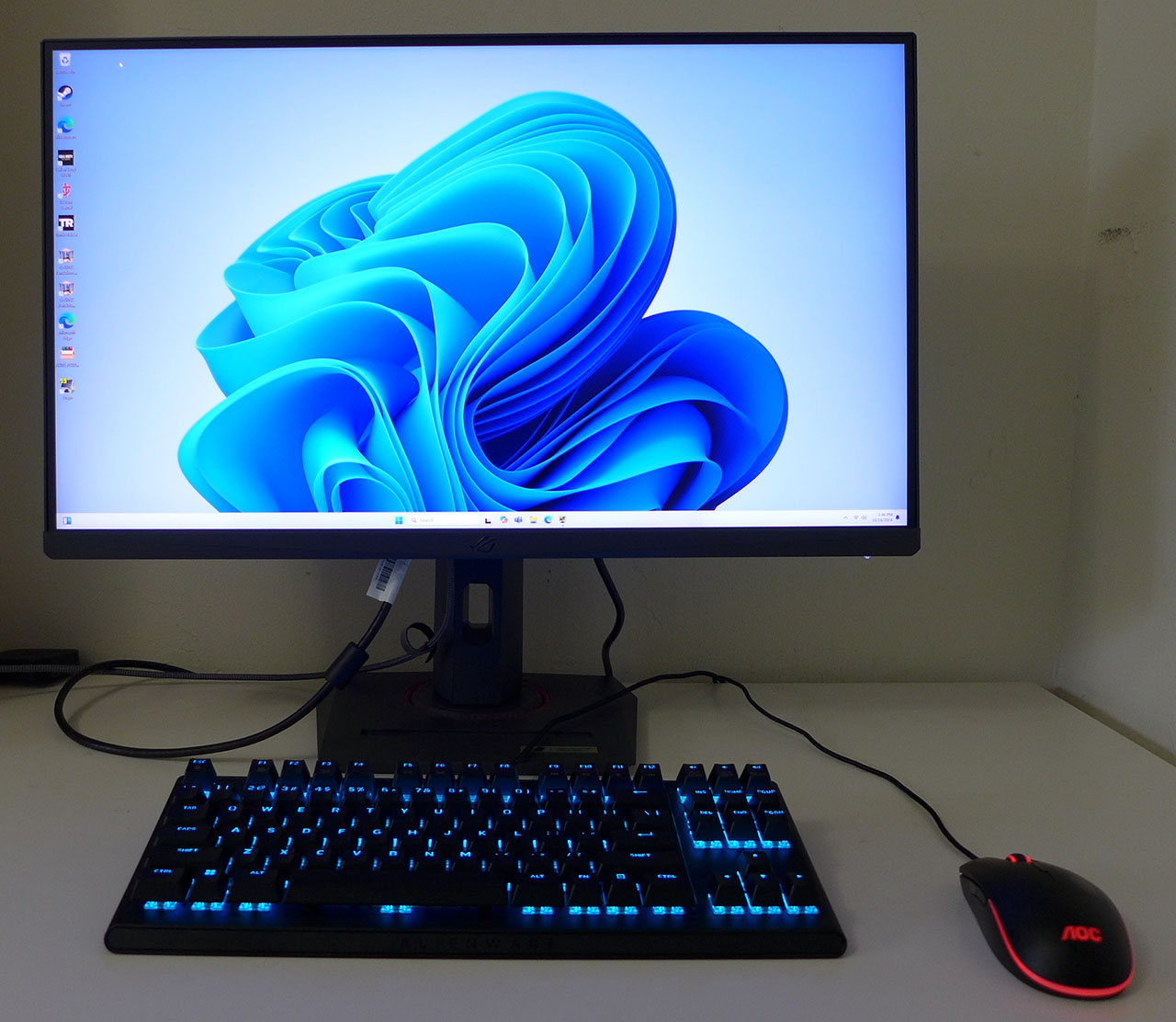 Asus ROG Strix XG27UCS