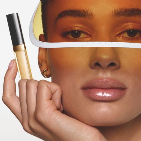 photo of Chanel Rouge Coco Hydra Gloss campaign 
