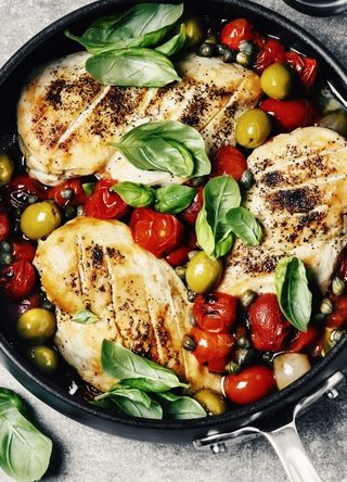 Griddled chicken with tomatoes and basil
