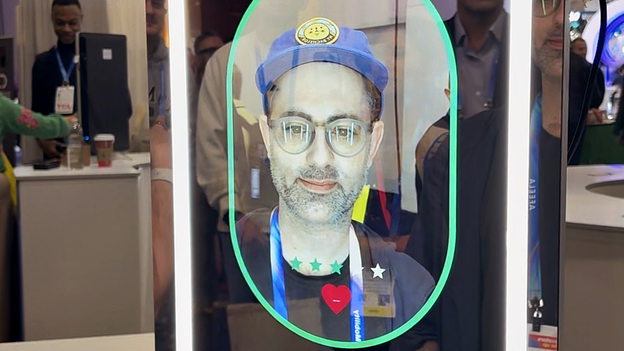 A close-up demo of the Nuraxlogix Longevity Mirror at CES 2026