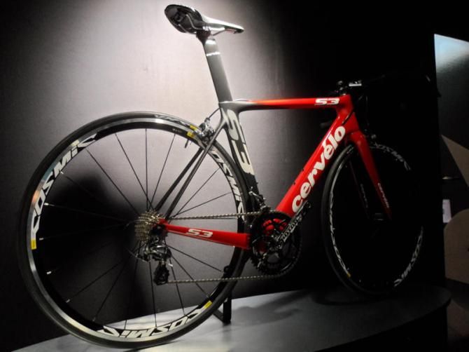 The Cerv&eacute;lo S3 loses weight for 2013, while making room for wider tires