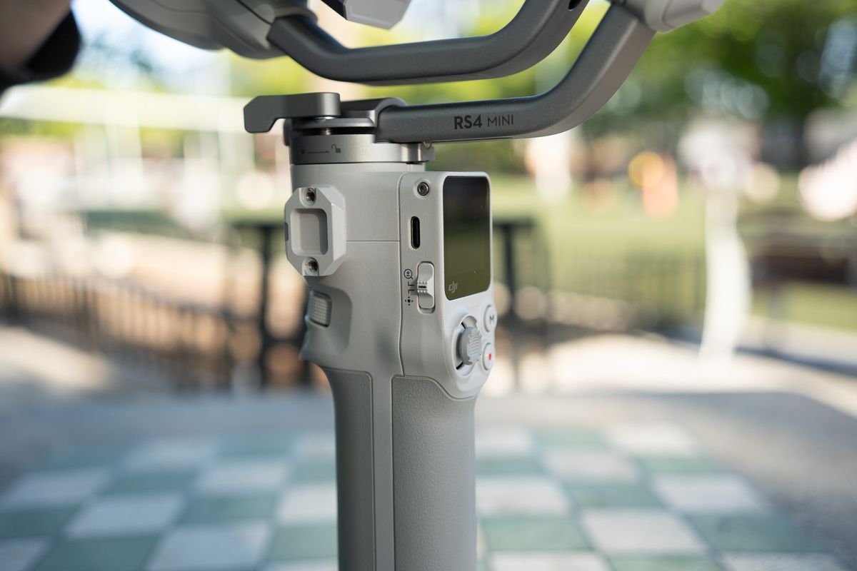 DJI RS4 Mini_14_Controls