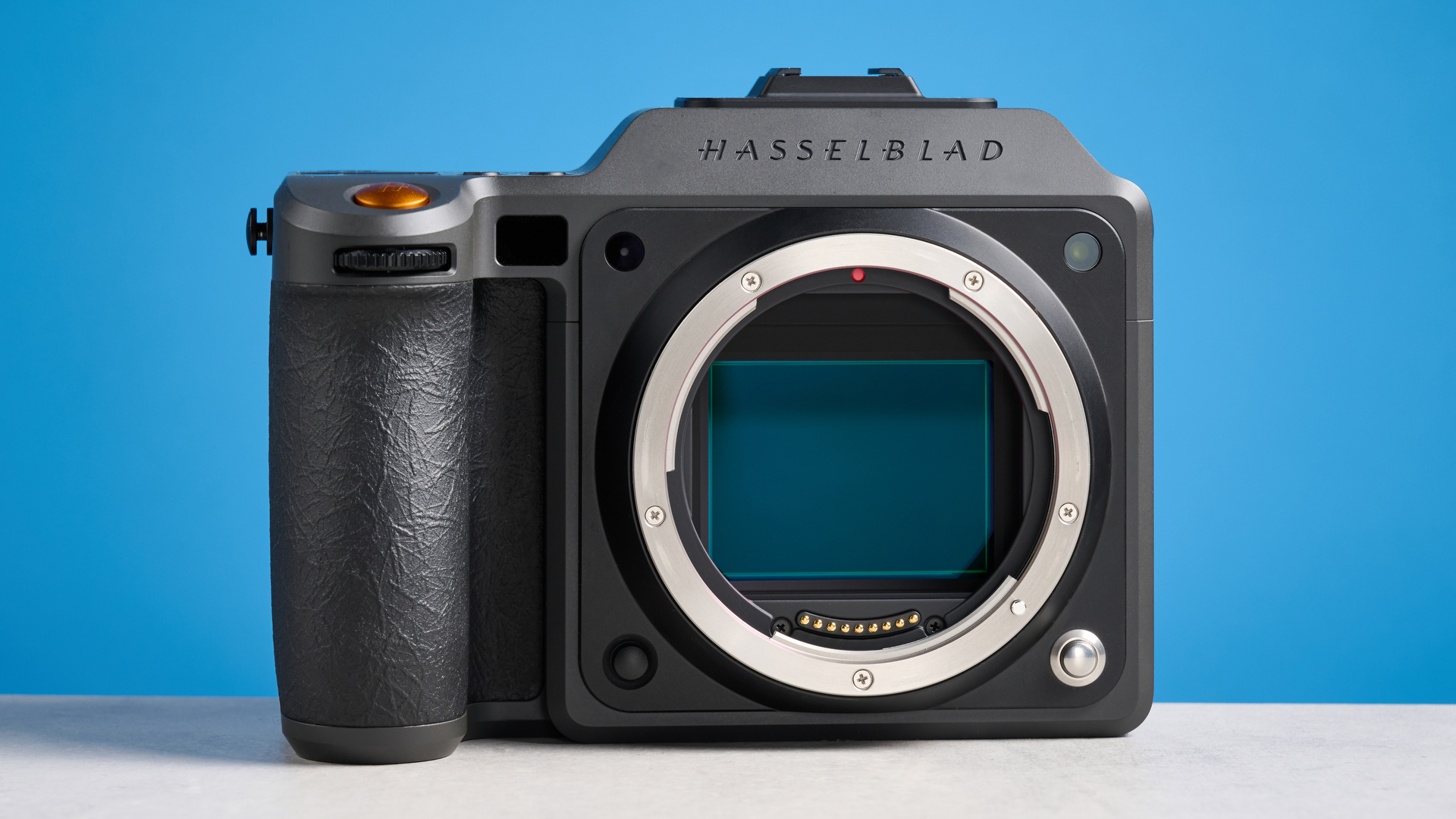 The Hasselblad X2D II 100C sensor