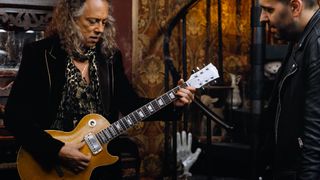 Kirk Hammett shows his &quot;Greeny&quot; Les Paul Standard in this screengrab from Gibson TV&#039;s video