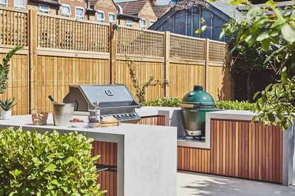 Creating a Functional and Fabulous Outdoor Kitchen for