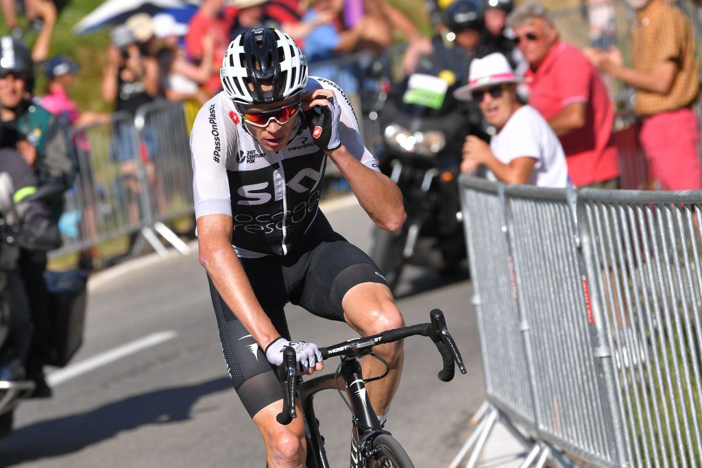 Chris Froome gets a message
