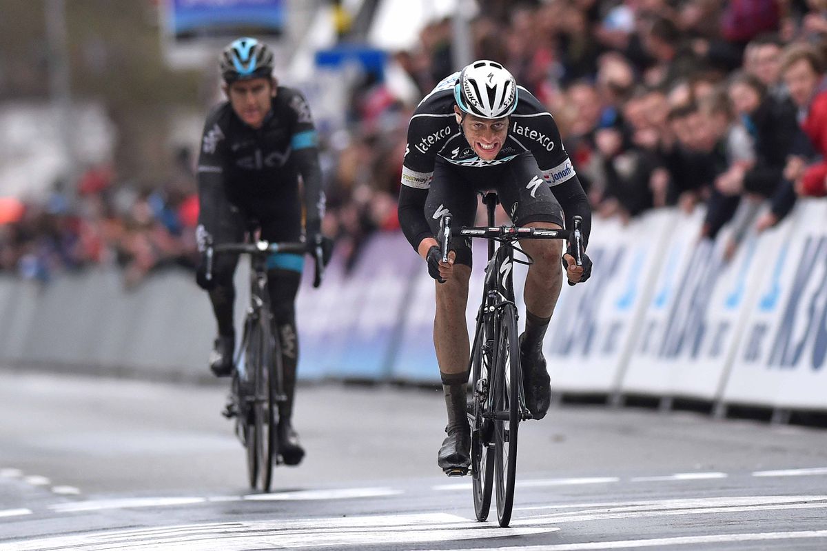 Niki Terpstra (Etixx-Quick Step) sprints to second place