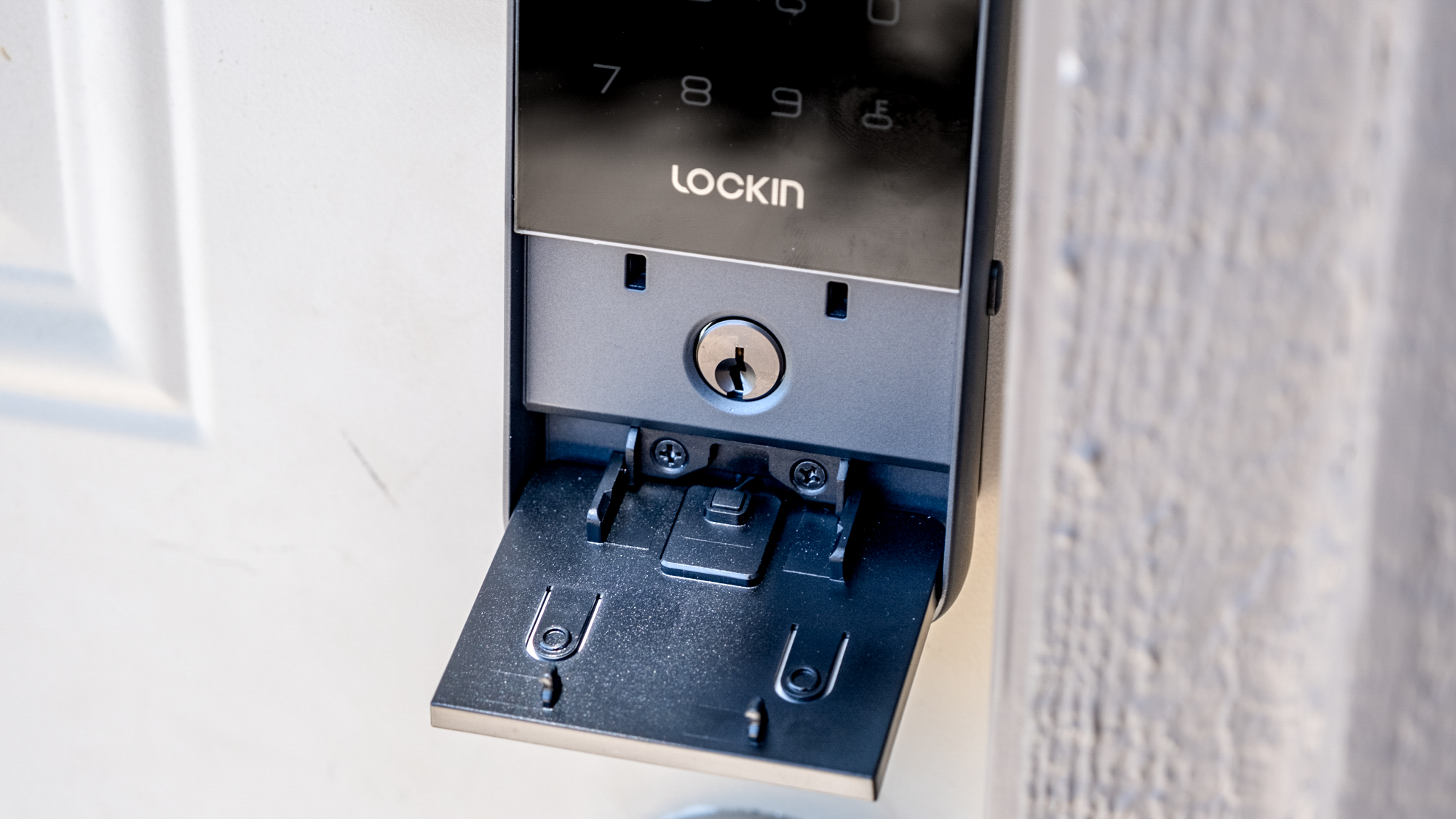 Lockin Veno Solar smart lock