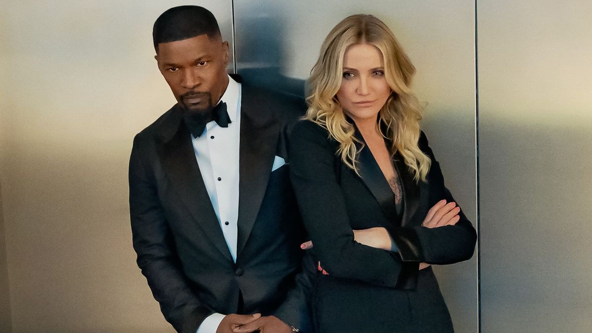 Back In Action. (L to R) Jamie Foxx as Matt and Cameron Diaz as Emily in Back In Action.