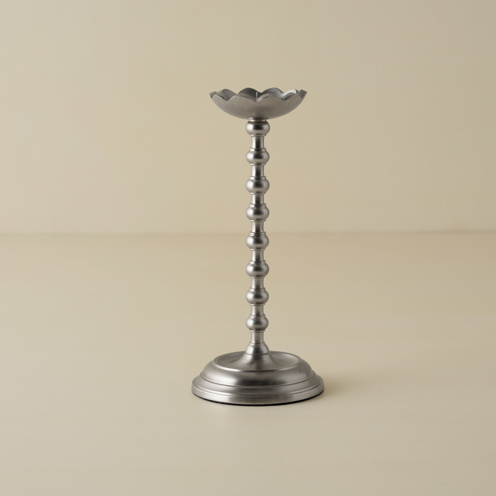 Cassandra Candle Holder - Medium