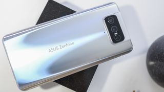 Asus Zenfone 8