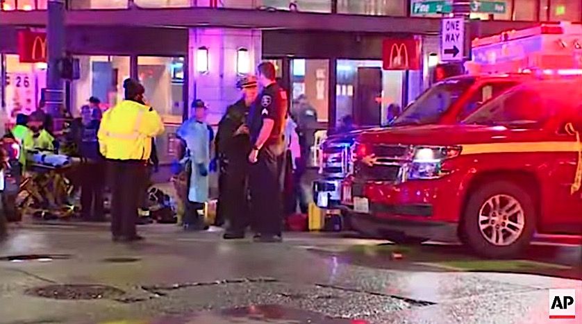 Shooting outside Seattle McDonald&amp;#039;s