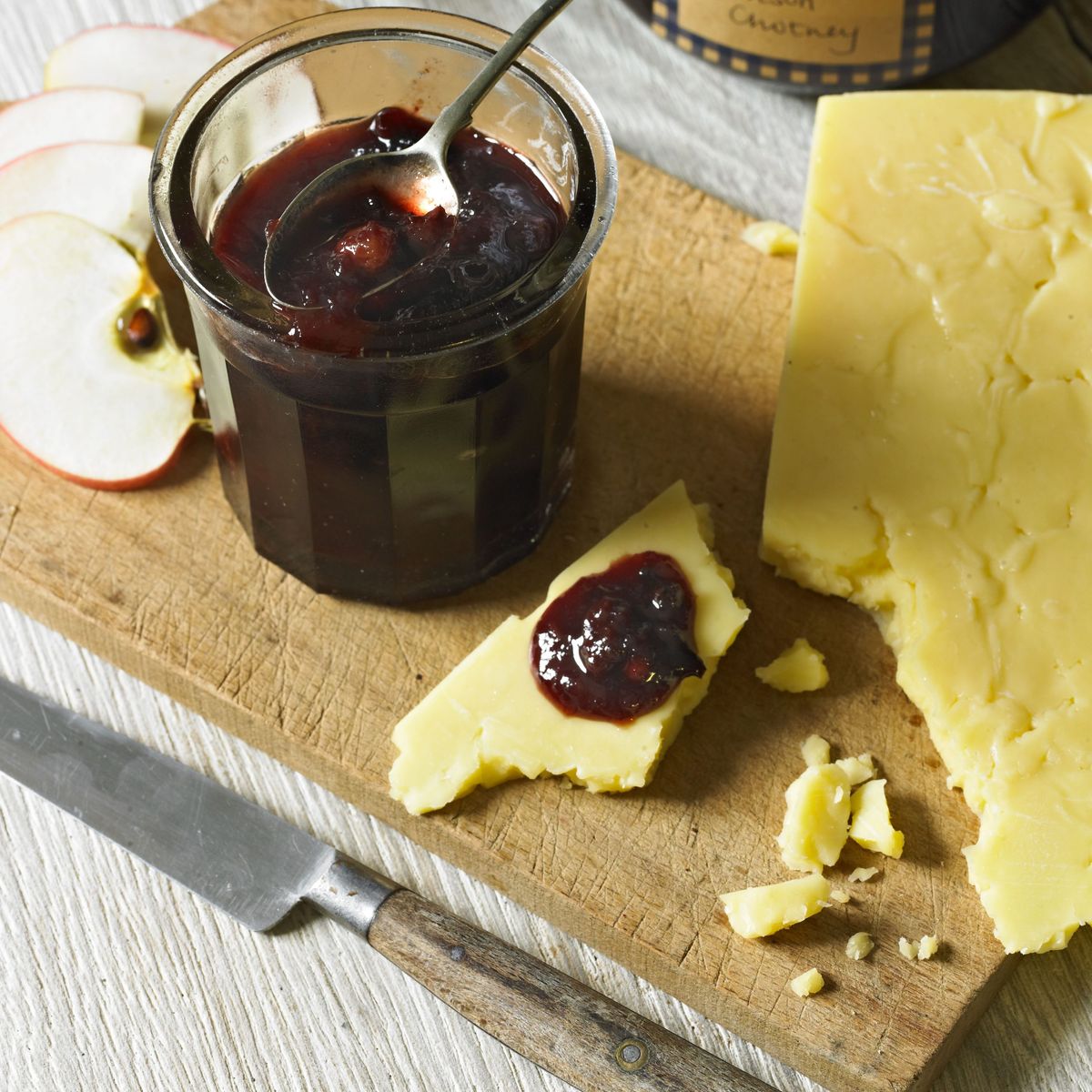 This spiced cranberry and fig chutney will make a perfect edible Christmas gift