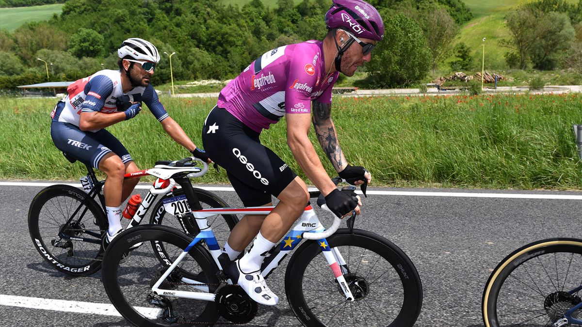 Giro d'italia colour-matched tech for the classification leaders