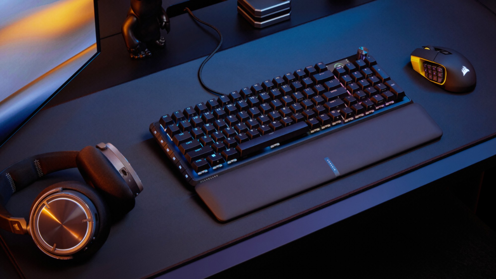 Corsair keyboard with headset