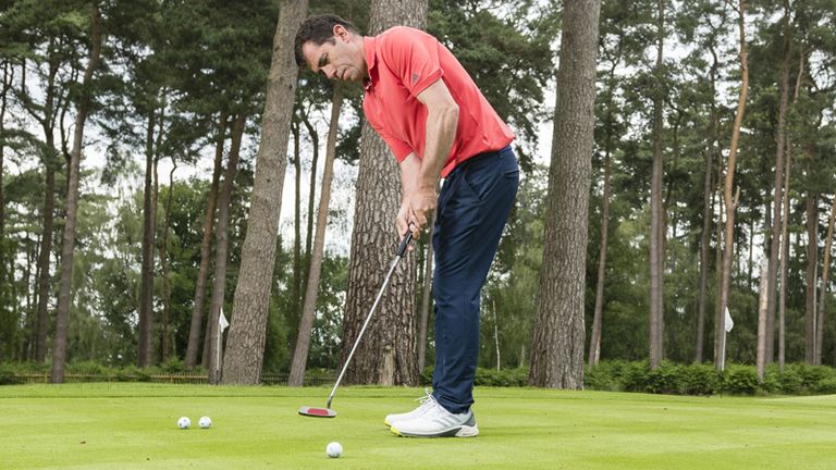 Which Hand Leads In Putting? | Golf Monthly