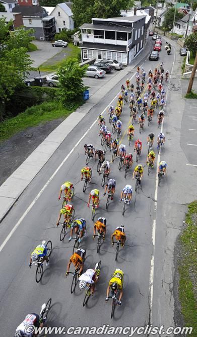 Peloton heading out on the final stage