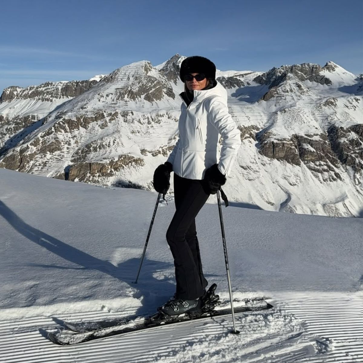 claire rose cliteur wearing black and white skiwear