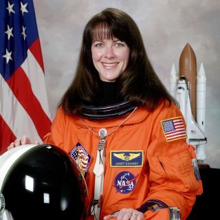 NASA portrait of astronaut Janet Kavandi from 2001.