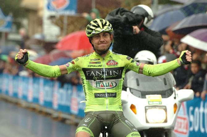 Mauro Santambrogio (Vini Fantini) celebrates his win