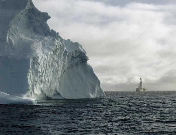 Antarctic drilling vessel