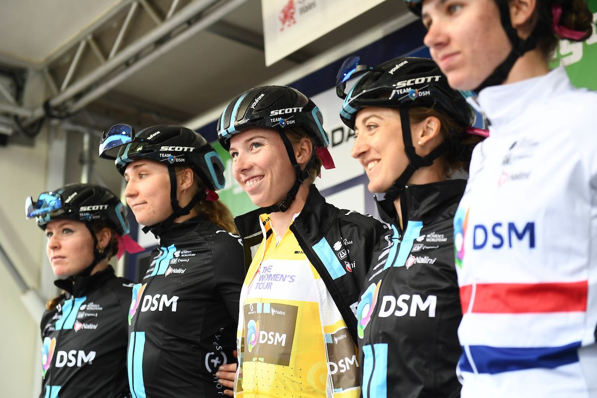 Picture by Simon Wilkinson/SWpix.com - 09/06/2022 - Cycling - The Women&acirc;s Tour 2022 - Stage Four - Wrexham to Welshpool, Wales - Team DSM with Pfeiffer Georgi, Lorena Wiebes (Yellow Jesey), Megan Jastrab, Leah Kirchmann, Franziska Koch and Charlotte Kool before stage 4