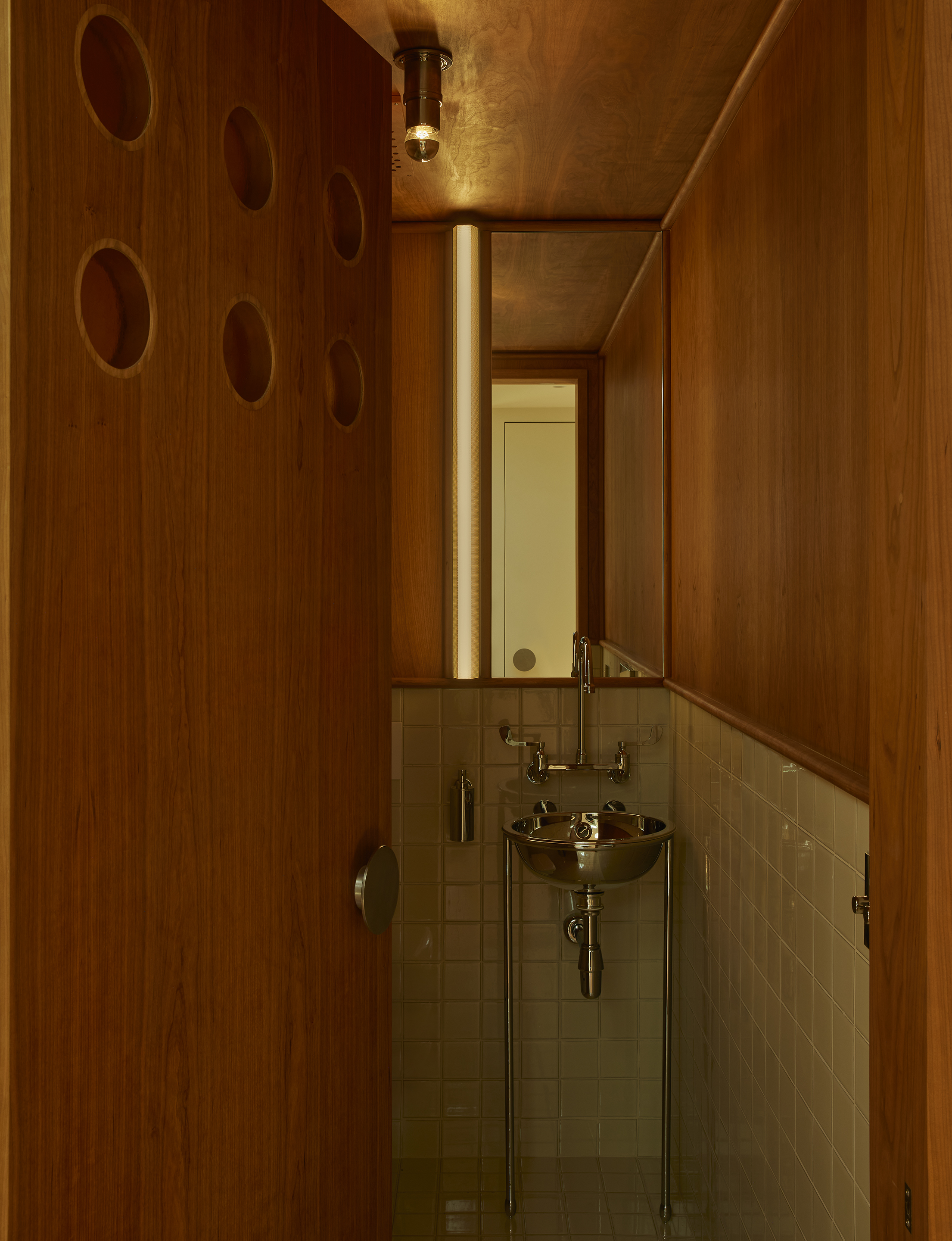 office furnished with cherry wood and terracotta tiles in Los Angeles
