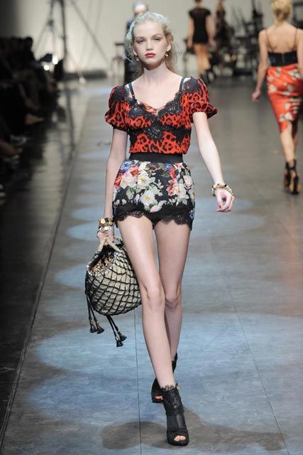 Dolce &amp; Gabbana Spring/Summer 2010 - Milan Fashion Week - Marie Claire