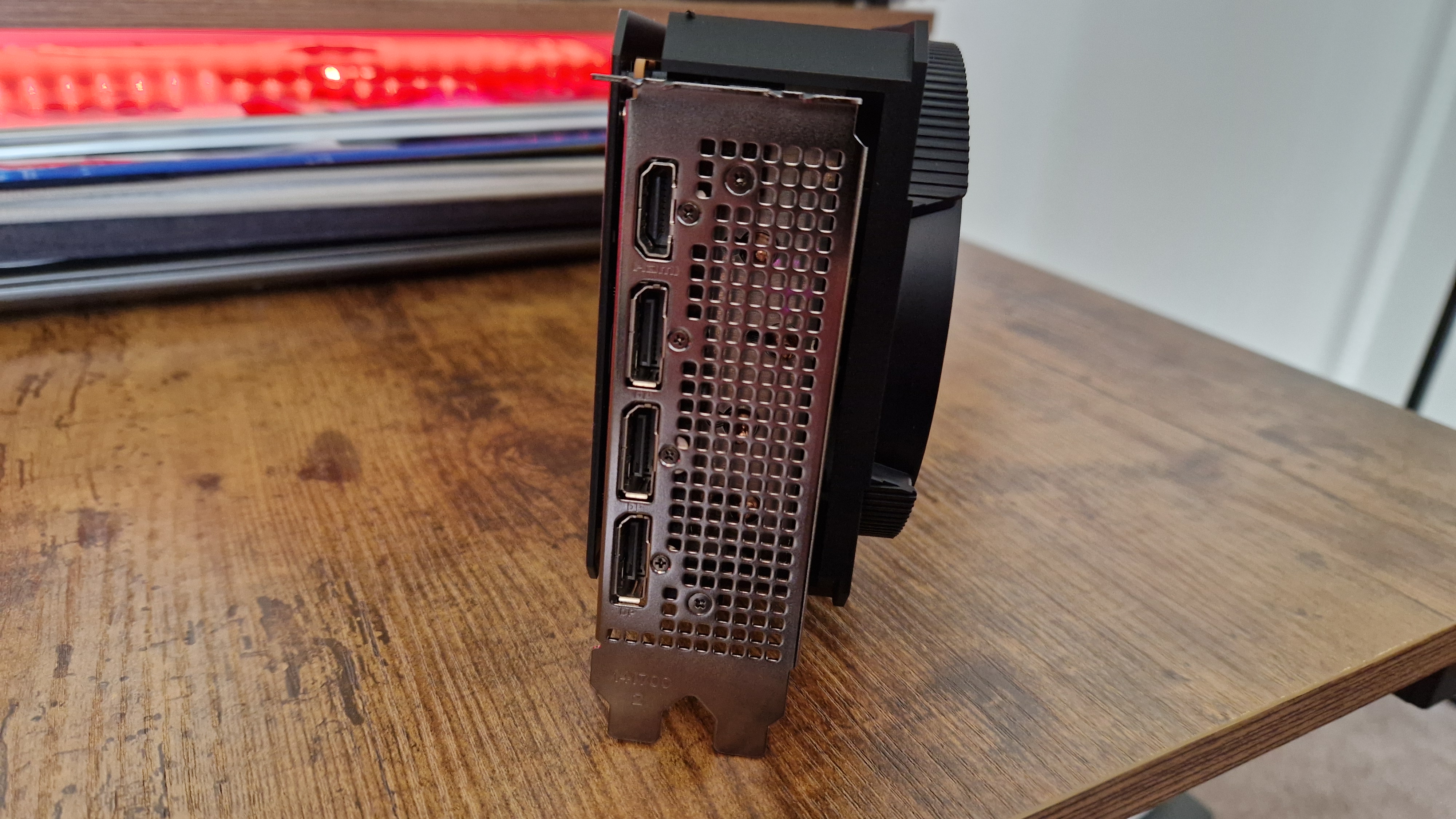 AMD Radeon RX 7800 XT's connection ports