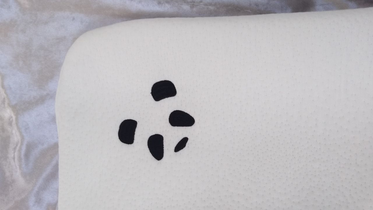 panda london memory foam bamboo pillow