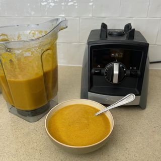 Testing the Vitamix A2500i blender