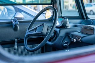 Citroën AMI Charleston Biancone steering wheel
