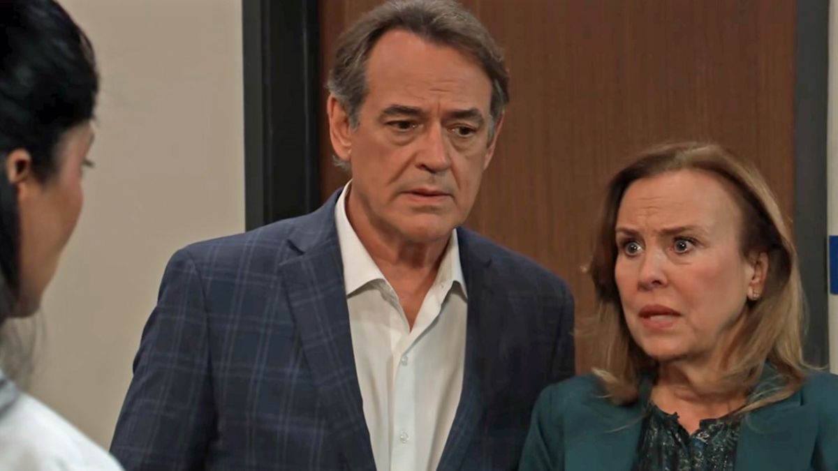 Jon Lindstrom and Genie Francis as Kevin and Laura concerned in General Hospital