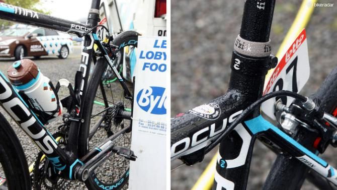The seat tube is nominally round from end to end and flares little down at the bottom bracket. A rubber ring keeps water from running down the seatpost into the frame